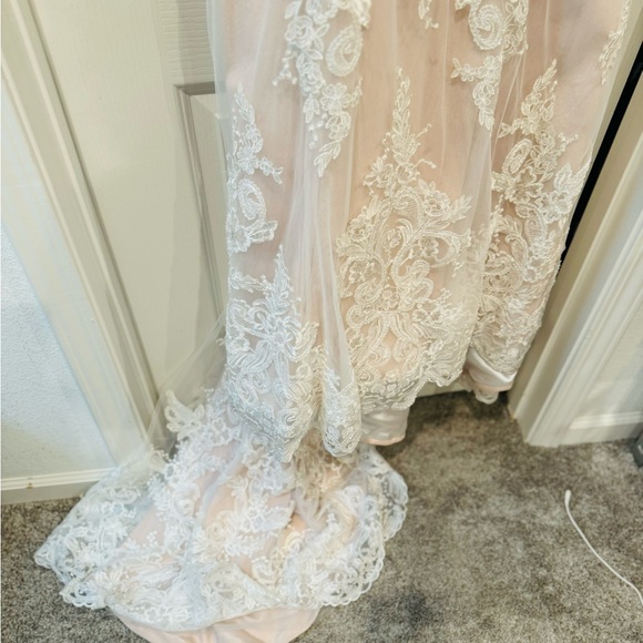 Never worn size 14 Kitty Chen Wedding Dress - Picture 3 of 6